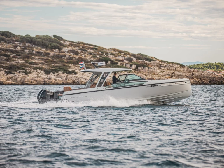 Yacht hire Sukošan cheap Saxdor 320 GTO