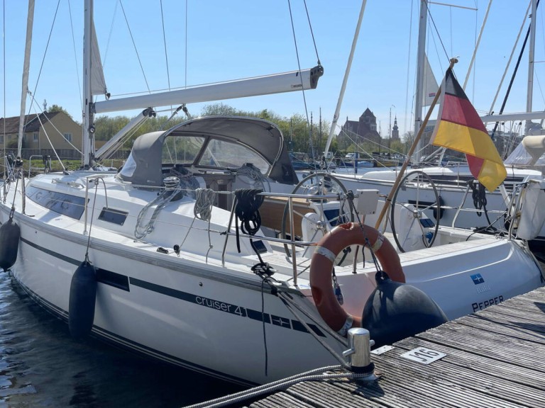 Charter a Bavaria Cruiser 41 in Barth on Samboat