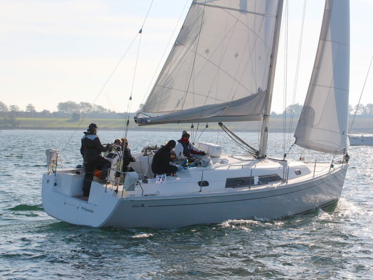 Hire Sailboat Hanse with a boat licence
