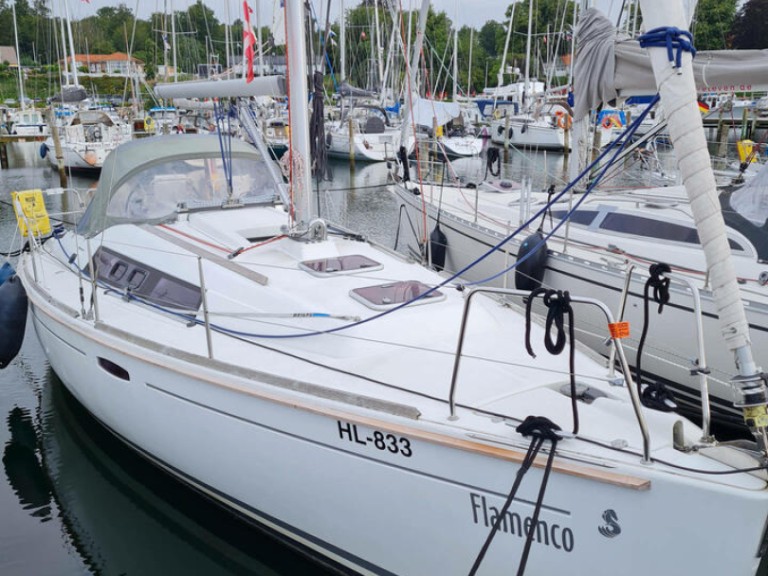 Yacht hire Flensburg cheap Oceanis 31