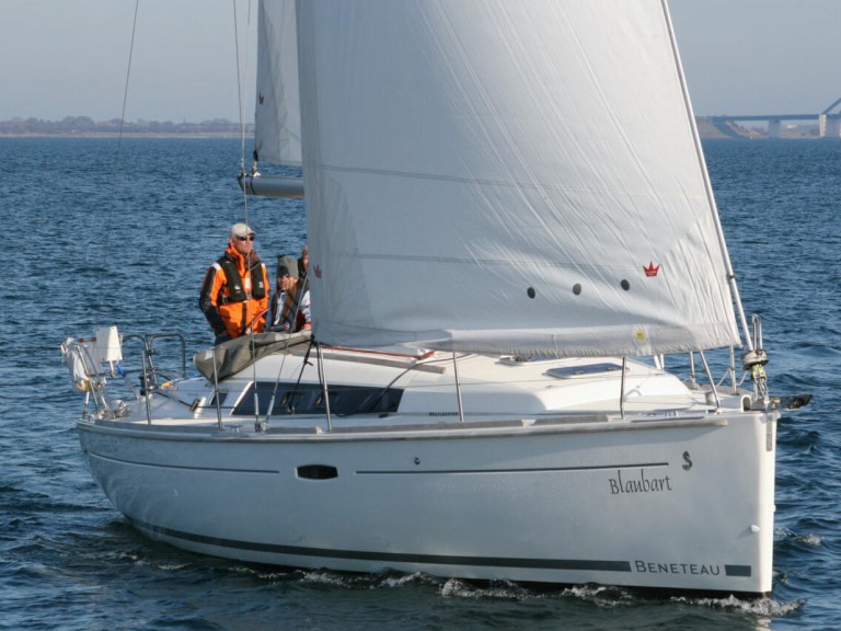 Hire Sailboat with or without skipper Bénéteau Flensburg