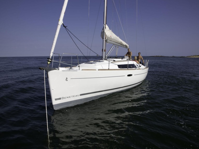 Sailboat to hire Flensburg at the best price