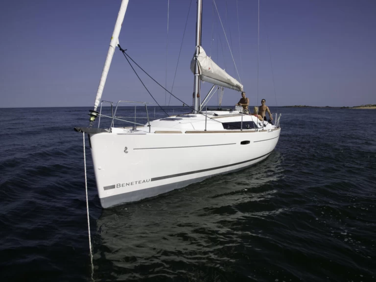 Sailboat to hire Flensburg at the best price