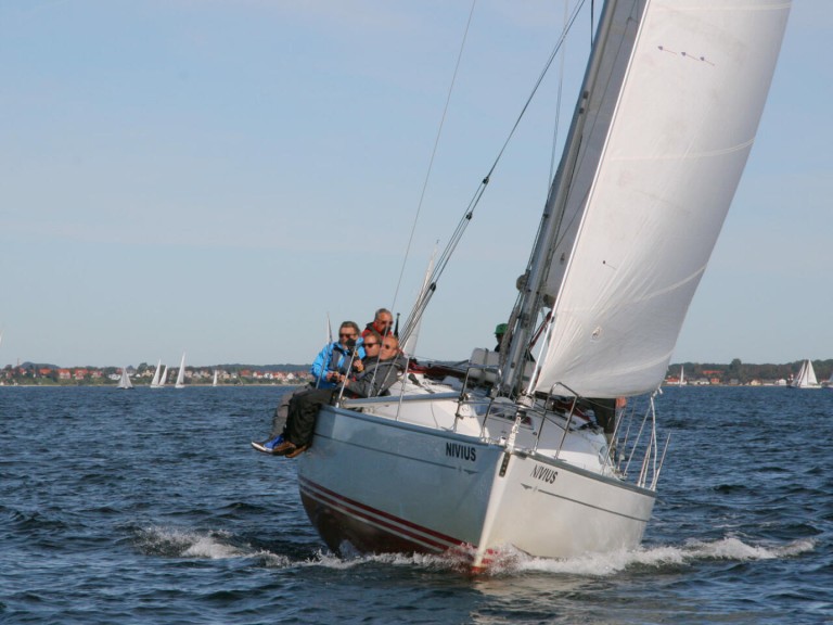 Sailboat to hire Flensburg at the best price