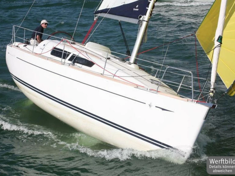 Hire Sailboat Jeanneau with a boat licence