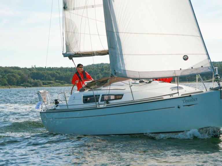 Hire Sailboat with or without skipper Jeanneau Flensburg