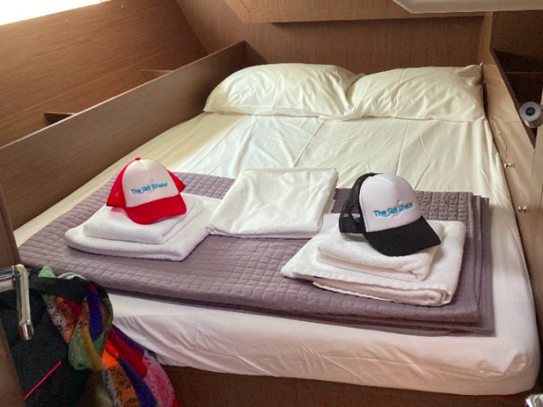 Hire Sailboat Bénéteau with a boat licence