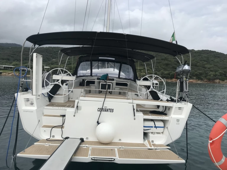 Sailboat hire in Cugnana Verde - Dufour Dufour 530