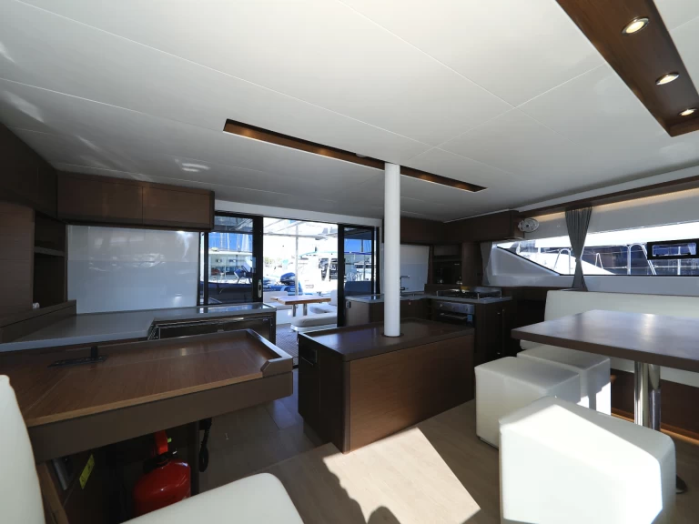 Yacht hire Sukošan cheap Lagoon 50