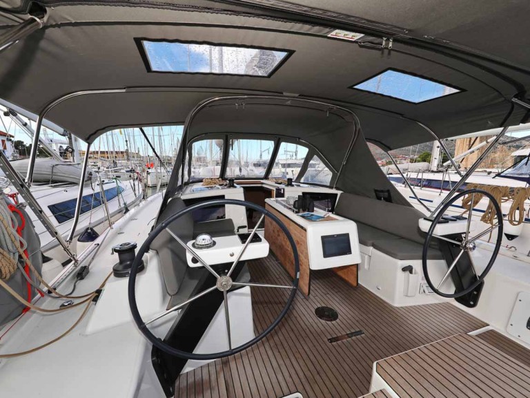 Hire Sailboat with or without skipper Dufour Trogir