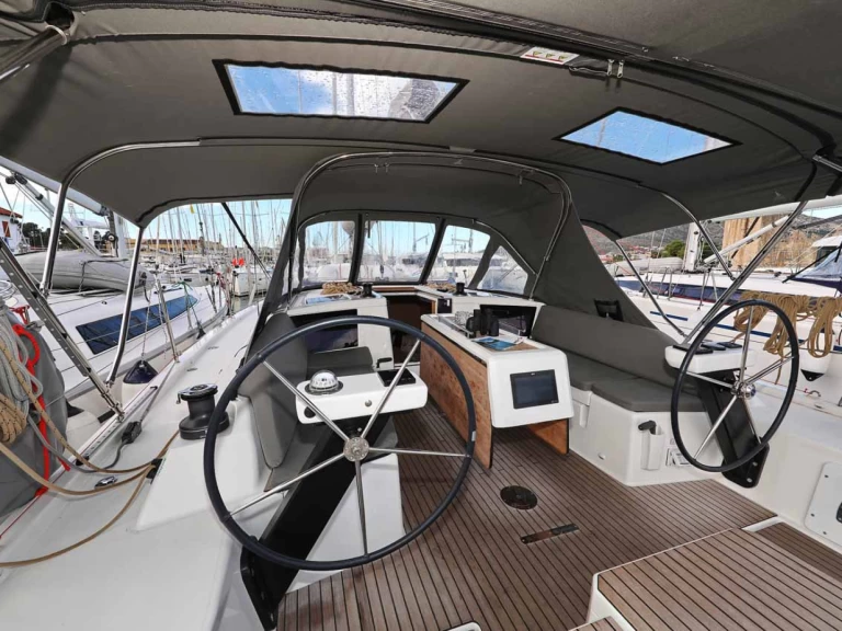 Hire Sailboat with or without skipper Dufour Trogir