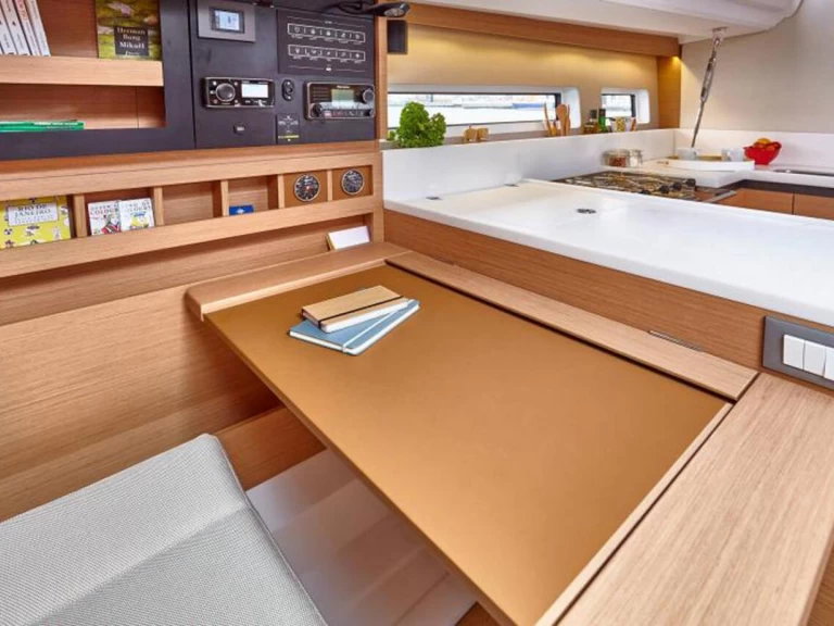 Hire Sailboat with or without skipper Jeanneau Sant Antoni de Portmany