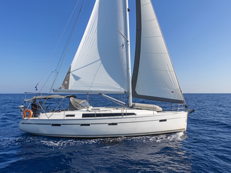 Hire Sailboat with or without skipper Bavaria Alimos Marina