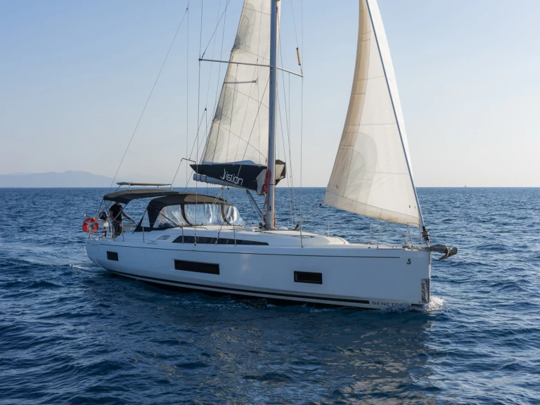 Charter a Bénéteau Oceanis 46.1 in Rhodes (City) on Samboat