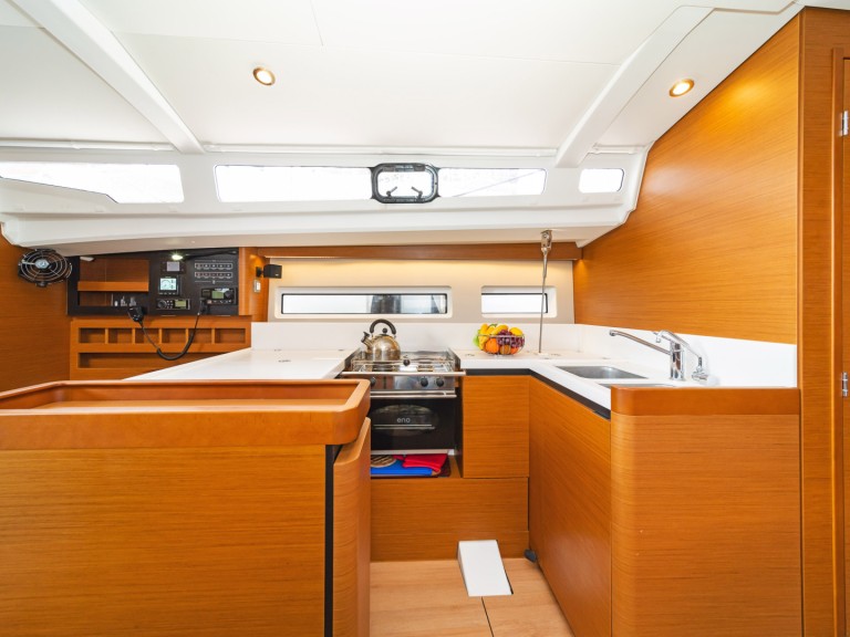 Hire a Jeanneau Sun Odyssey 440 Kos