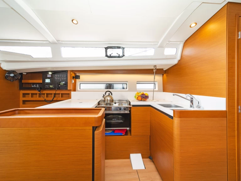 Hire a Jeanneau Sun Odyssey 440 Kos