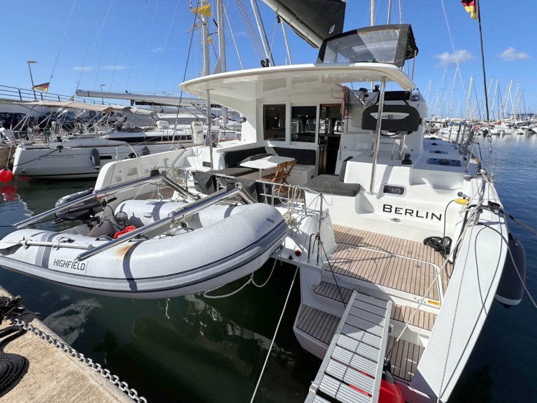 Yacht hire Can Pastilla cheap Lagoon 40