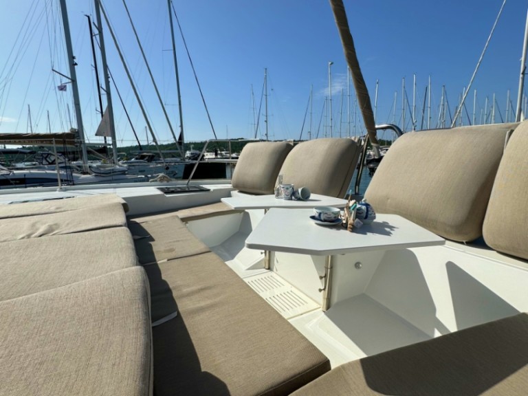 Hire Catamaran Bali with a boat licence