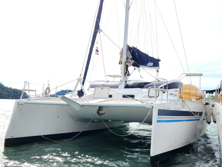 Charter a Island Spirit Yachts Island Spirit 38 - 4 cab. in Ko Samui (Koh Samui) on Samboat