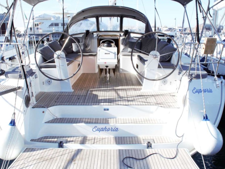 Yacht hire Castellammare di Stabia cheap Cruiser 51