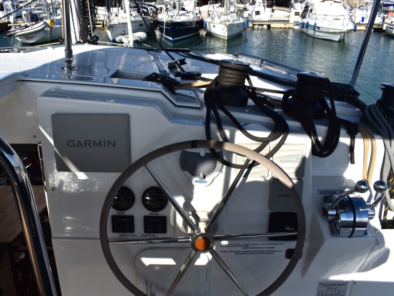Yacht charter Lefkáda - Fountaine Pajot Isla 40 on SamBoat