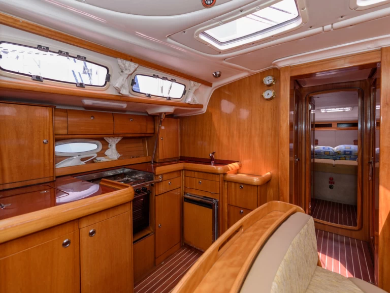 Hire a Bavaria Cruiser 46 Trogir