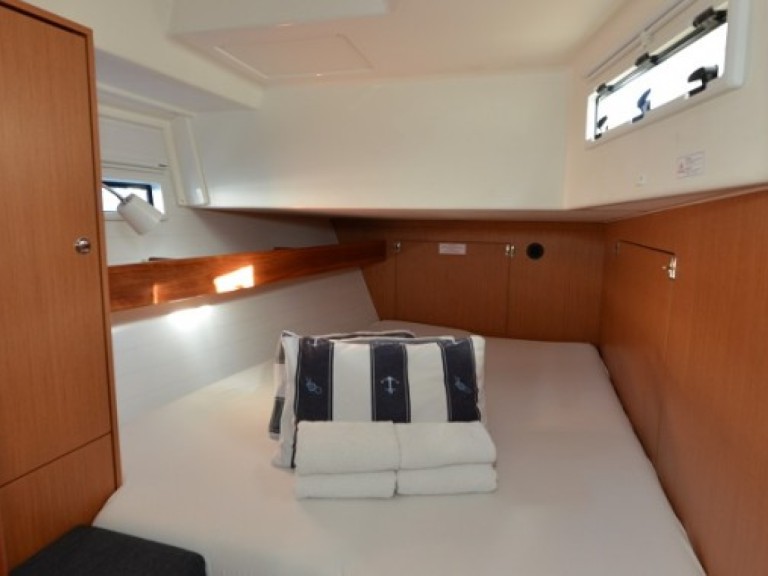 Hire Sailboat with or without skipper Bavaria Biograd na Moru