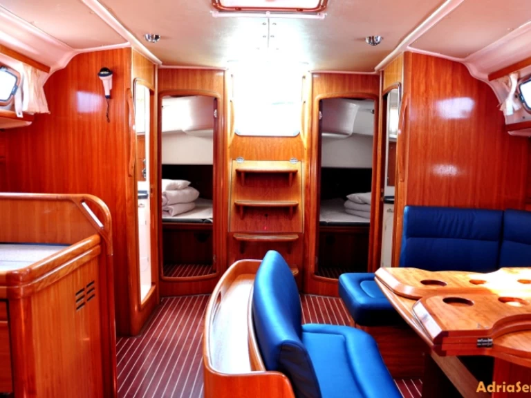 Sailboat hire in Izola - Bavaria Bavaria 50 Cruiser