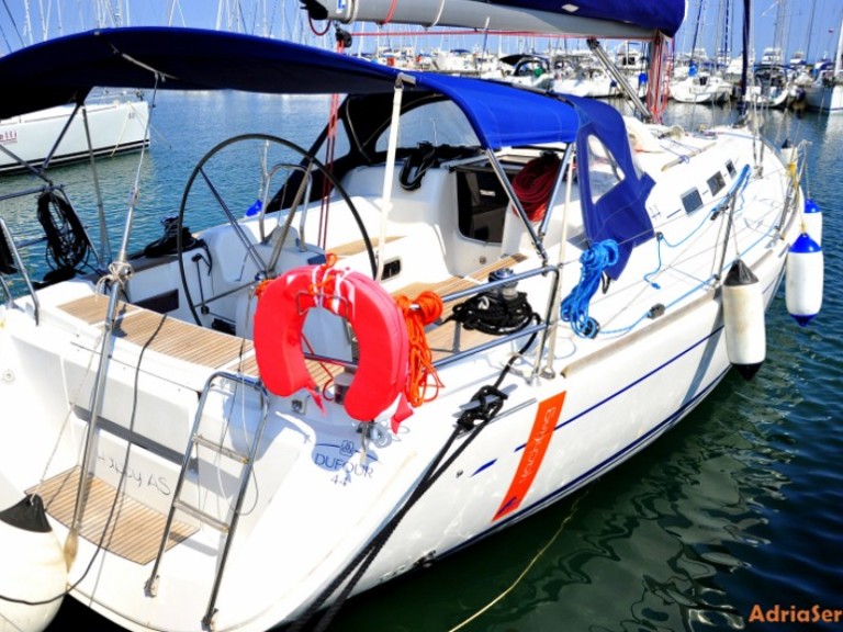 Charter a Dufour Dufour 44 in Izola on Samboat