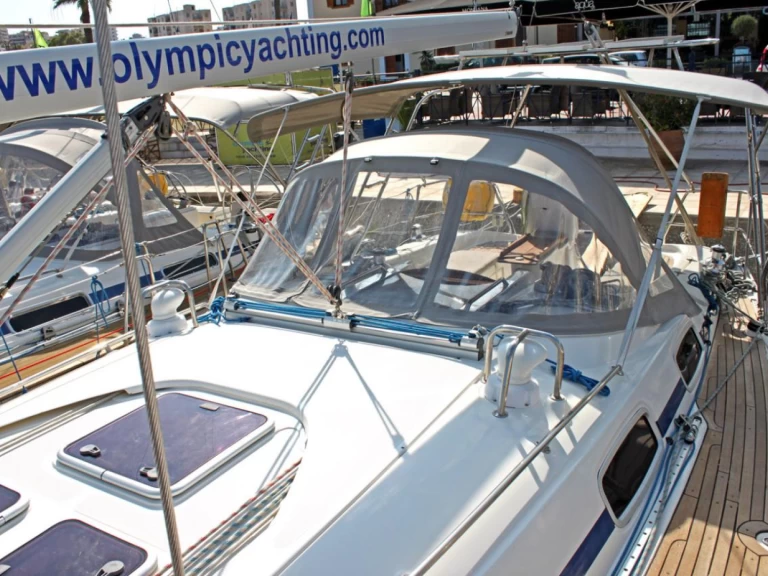 Yacht hire Lávrio cheap Bavaria 38 Cruiser