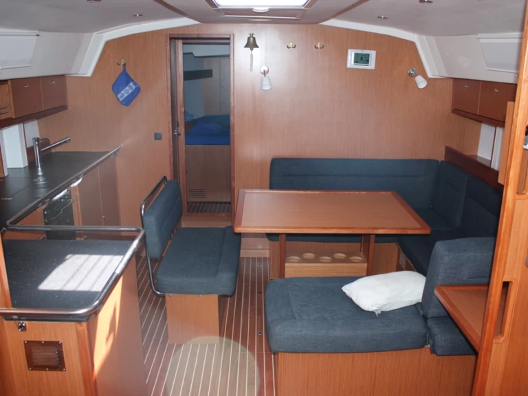 Yacht charter Vrsar - Bavaria Cruiser 45 on SamBoat