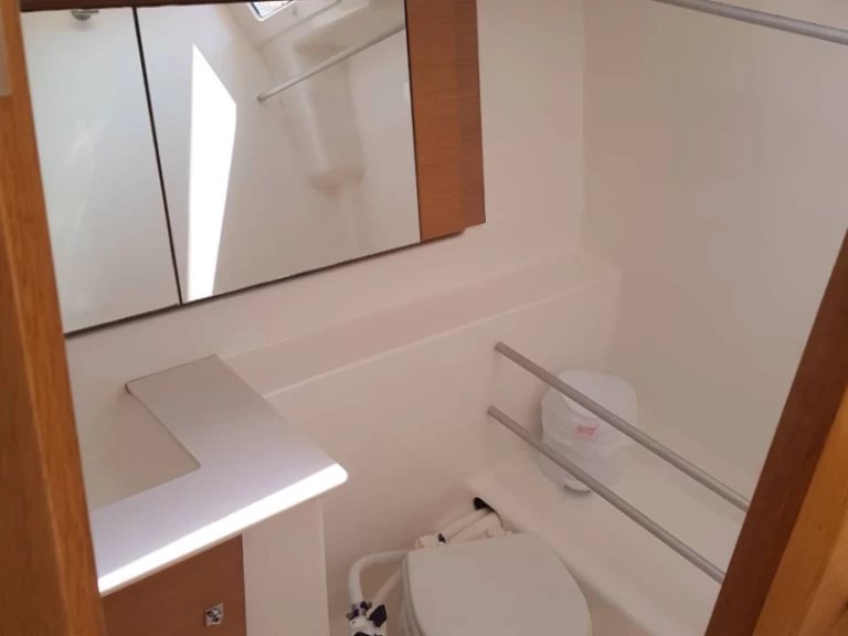 Sailboat hire in Punat - Dufour Dufour 310