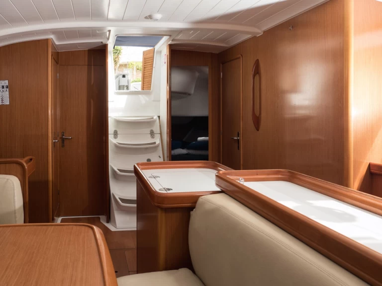 Yacht charter Rogač - Bénéteau Cyclades 50.5 on SamBoat