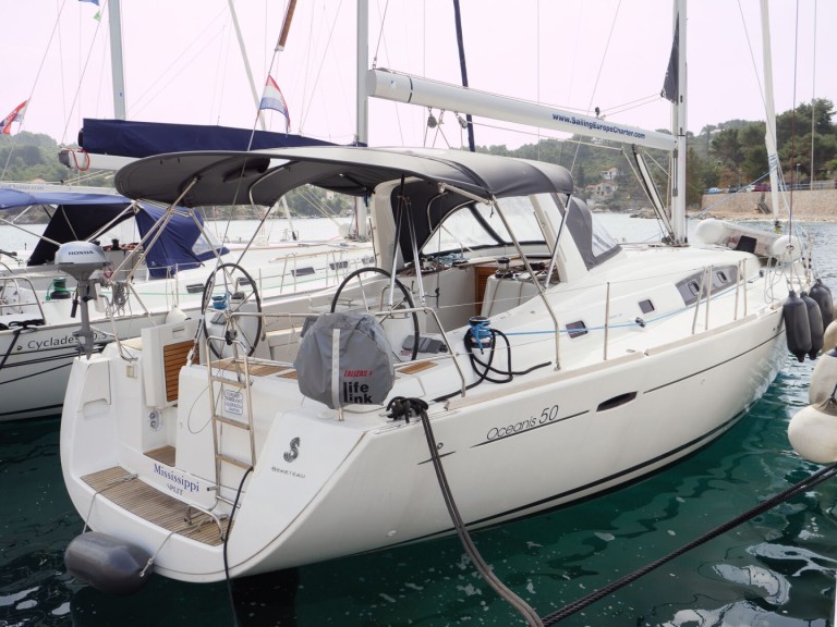 Bénéteau Oceanis 50 Family charter bareboat or skippered in  Rogač
