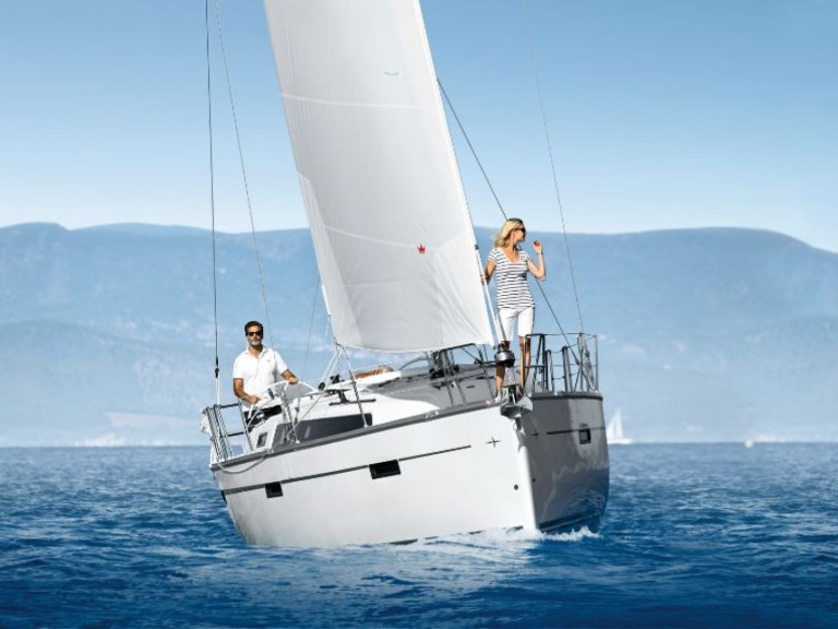 Hire a Bavaria Cruiser 37 Zadar