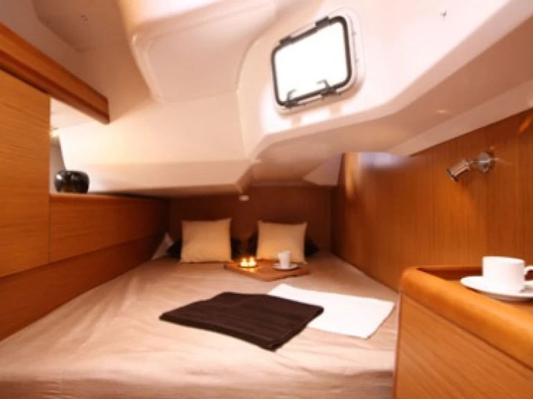 Sailboat to hire Lefkáda at the best price