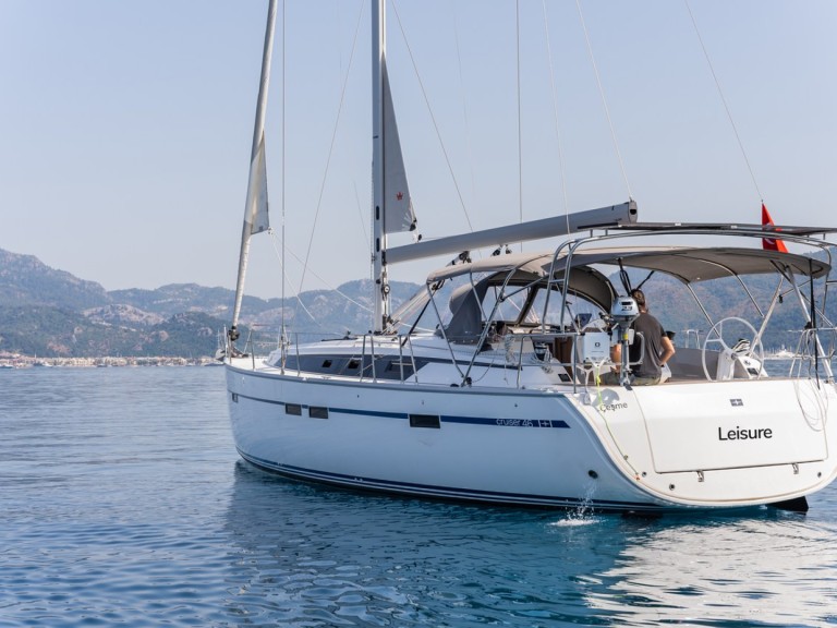 Hire Sailboat Bavaria with a boat licence