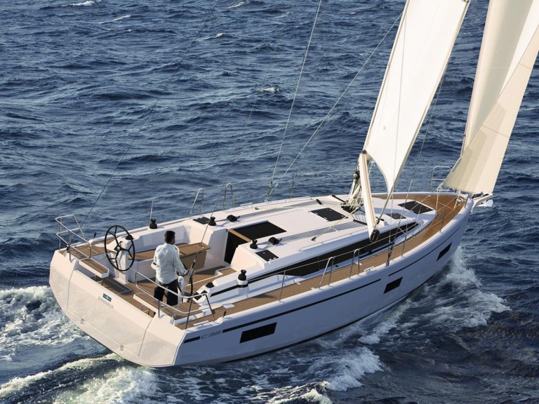 Yacht charter Alimos Marina - Bavaria Bavaria C38 on SamBoat