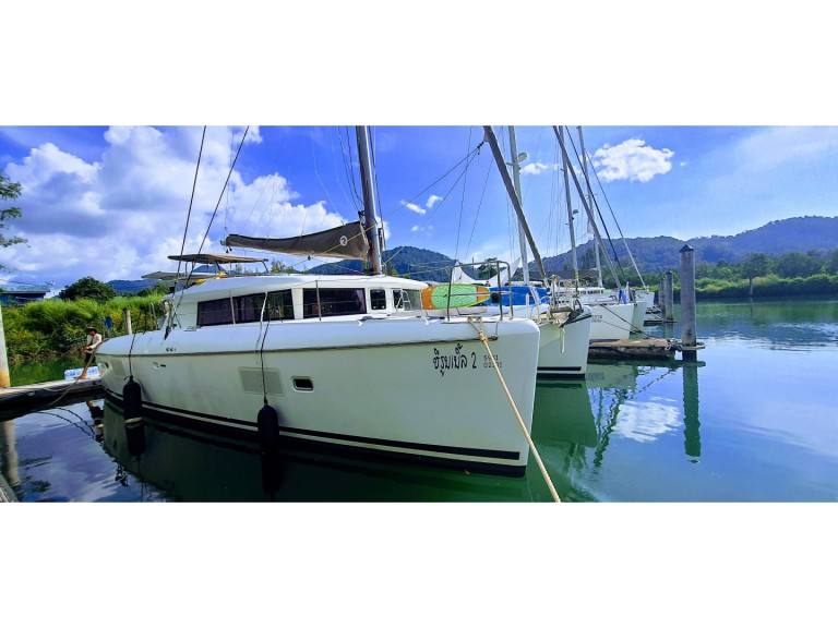 Yacht hire Ko Samui Island (Koh Samui Island) cheap Lagoon 421