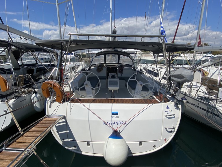 Hire Sailboat Bavaria with a boat licence