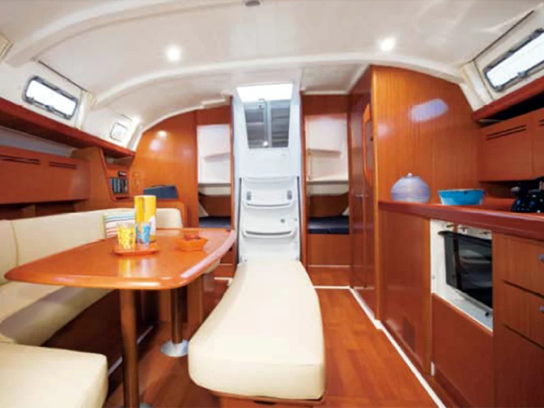 Sailboat hire in Préveza - Bénéteau Cyclades 43.4