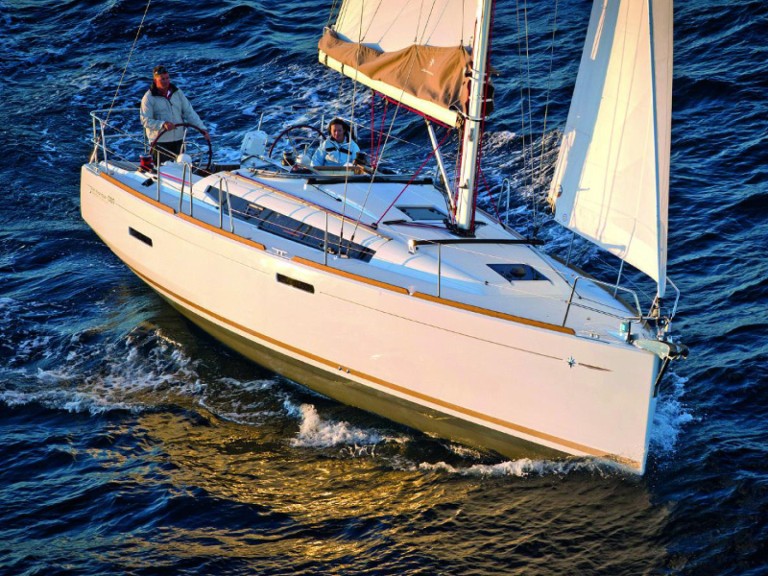 Yacht hire Nieuwpoort cheap Sun Odyssey 389
