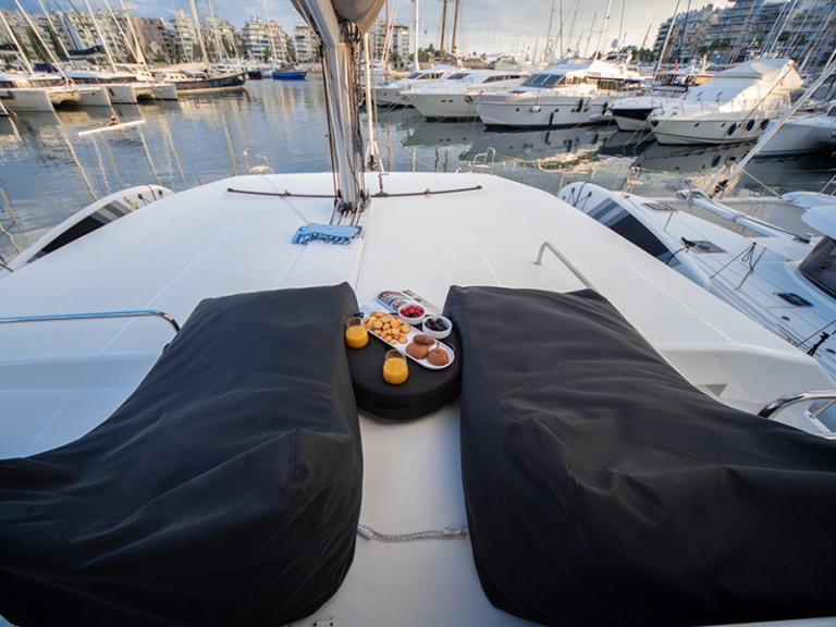 Yacht charter Alimos - Dufour Dufour 48 on SamBoat