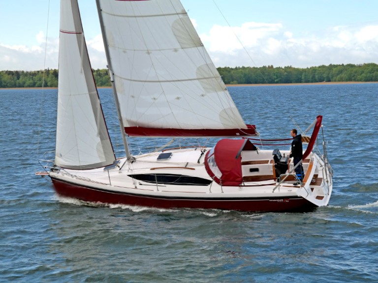 Sailboat to hire Wilkasy at the best price