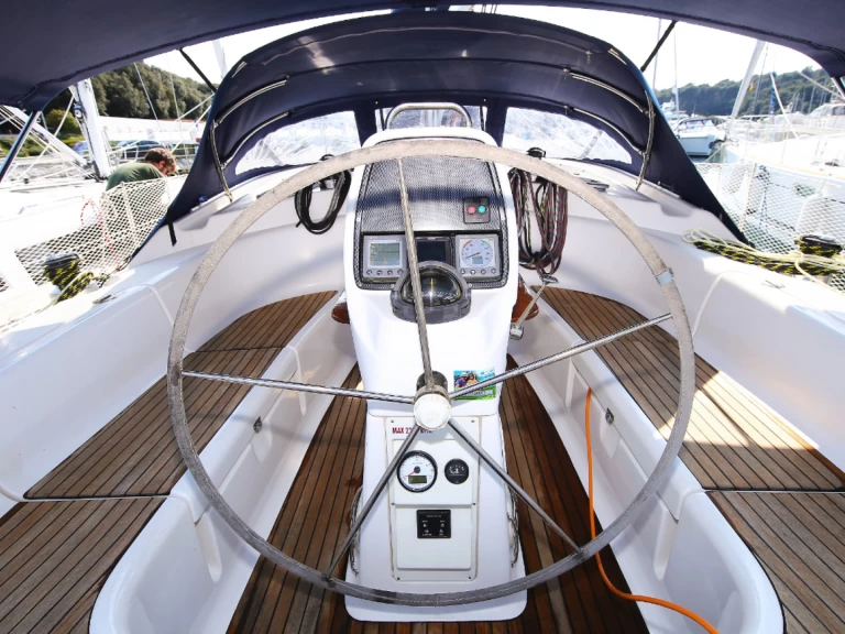 Bavaria Bavaria 39 Cruiser charter bareboat or skippered in  Pula