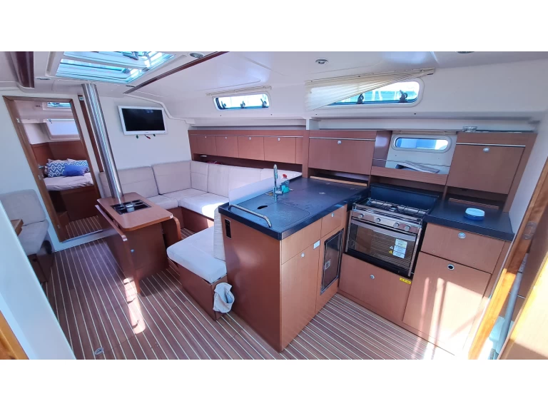 Yacht hire San Miguel De Abona cheap Hanse 415