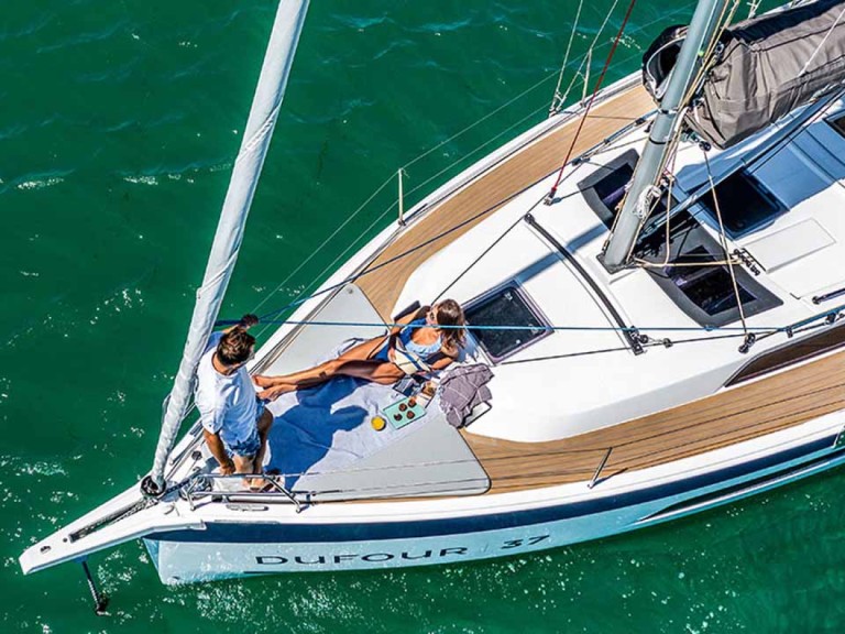 Hire Sailboat Dufour with a boat licence