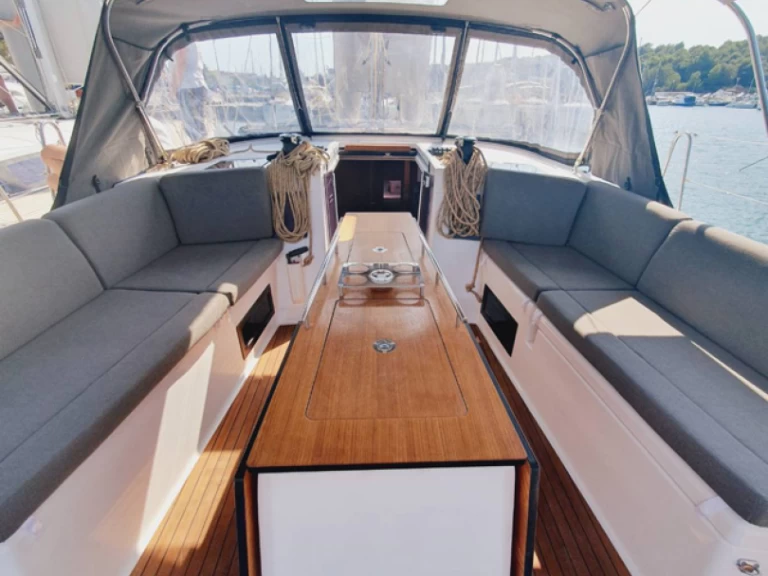 Yacht charter Trogir - Dufour Dufour 470 on SamBoat