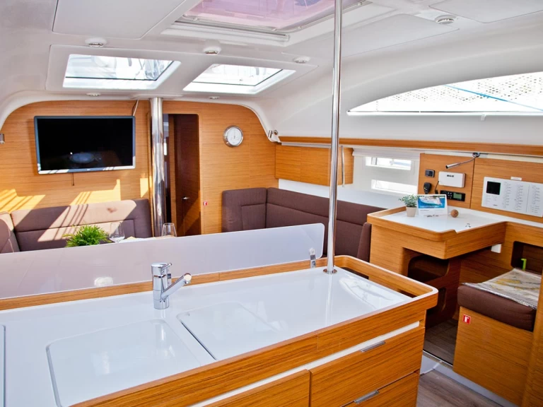 Hire Sailboat Elan with a boat licence