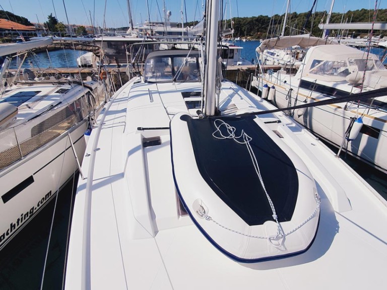 Sailboat hire in Punat - Hanse Hanse 505